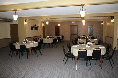Hotel The Holiday & Restaurant