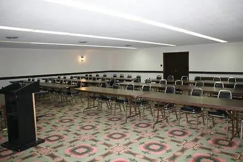 The Holiday & Restaurant Hotel 2*